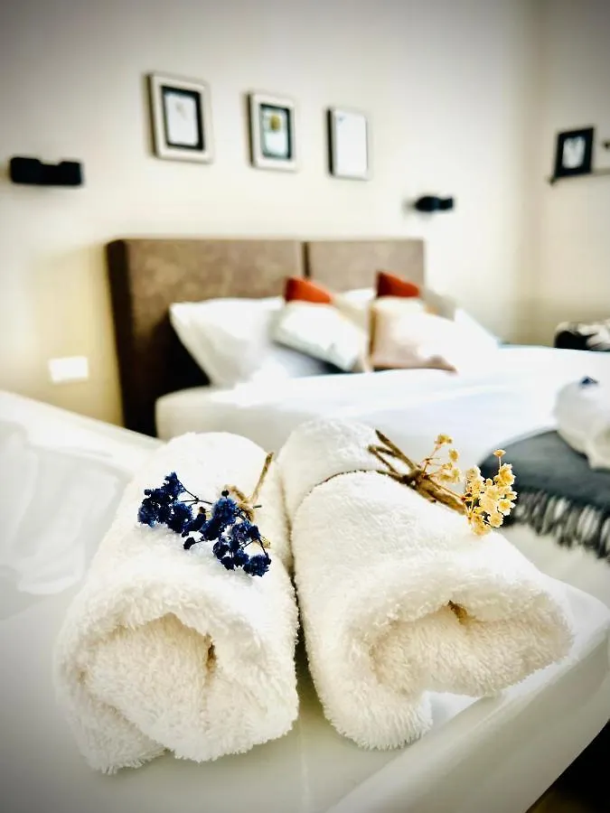 Bed and Breakfast Lucentum à Prato  Couette-café Prato (Prato)