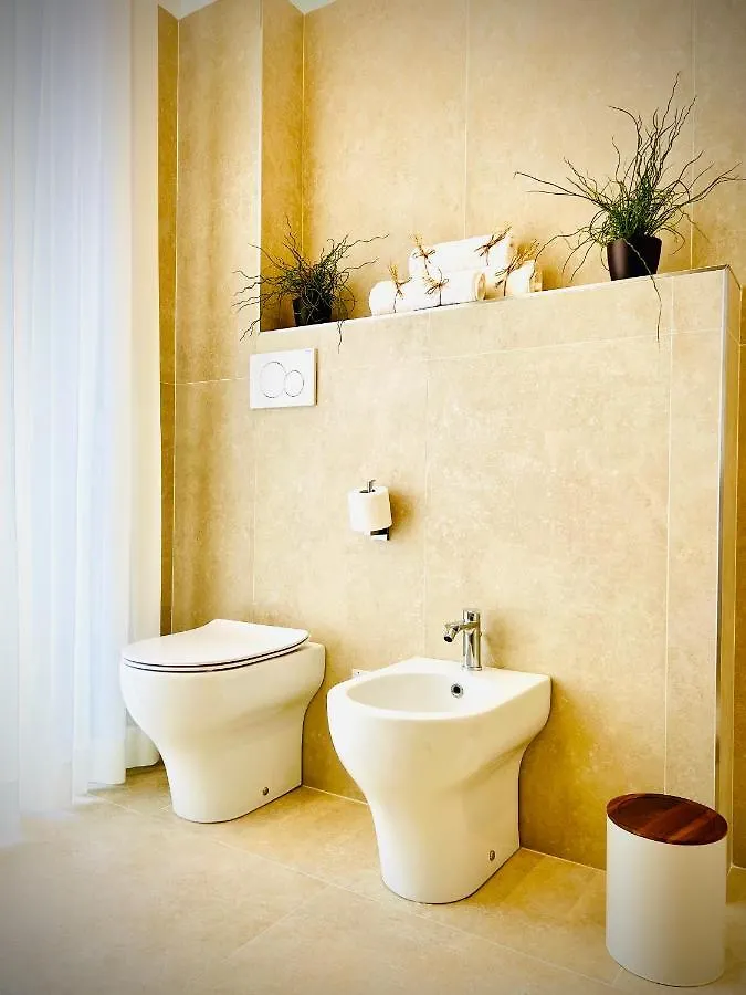 Lucentum Bed & Breakfast Prato  Italy