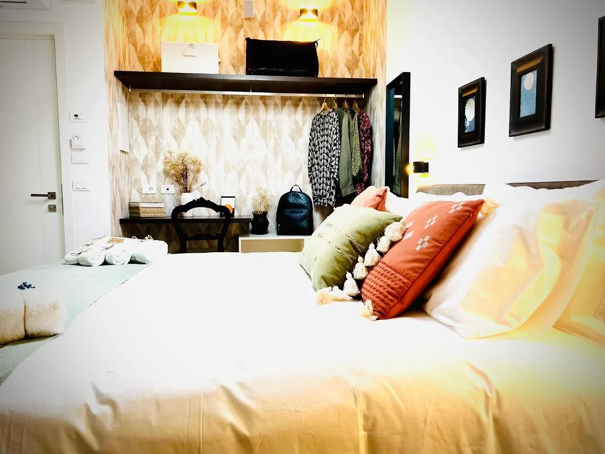 Lucentum Bed & Breakfast Prato  Italy